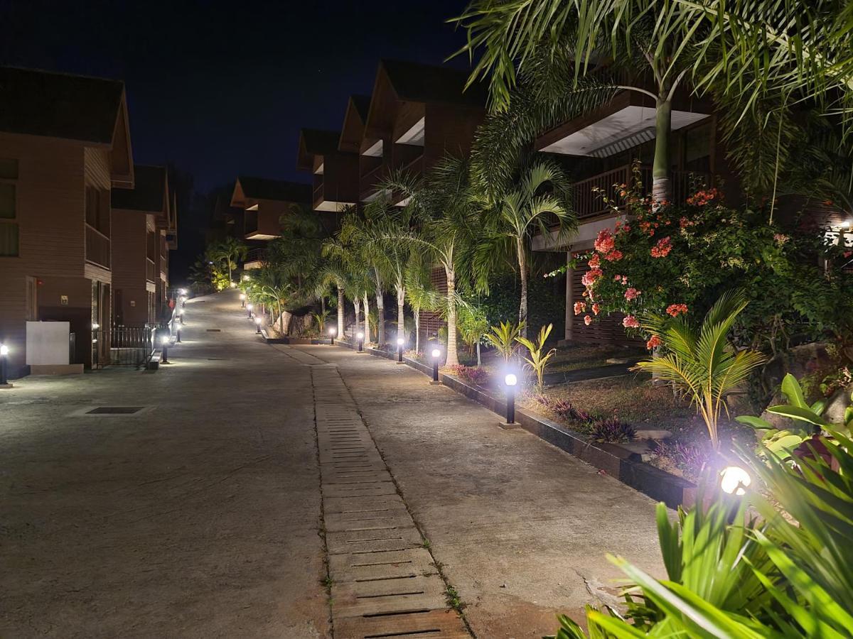 Oceanica Resort Seychelles Glacis  Exterior photo